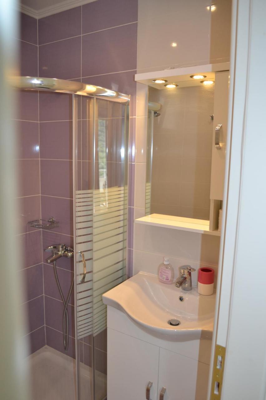 Av Apartment Áyios Nikítas Eksteriør bilde