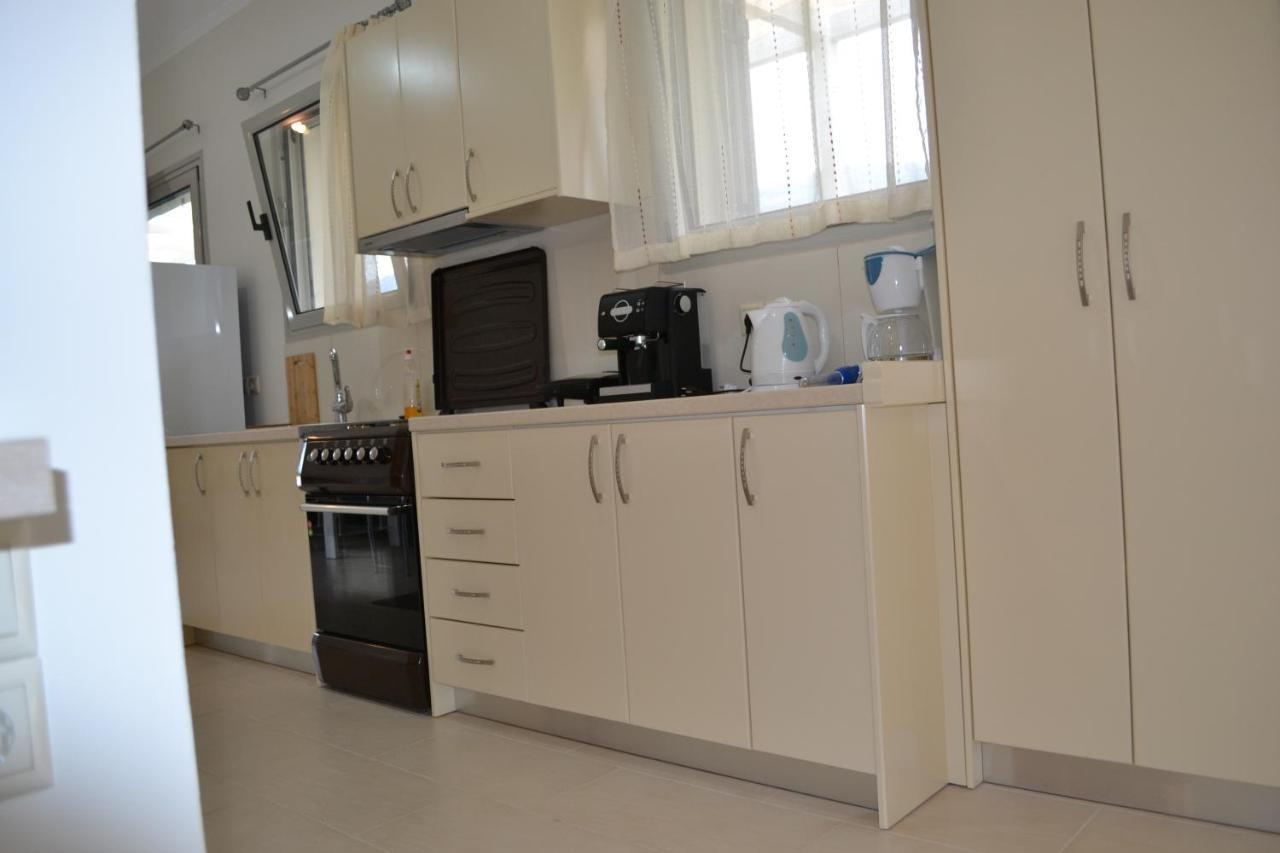 Av Apartment Áyios Nikítas Eksteriør bilde